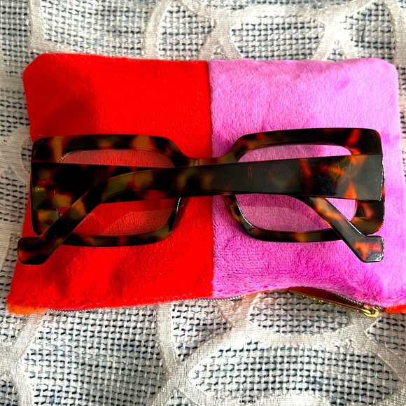 WOMEN SEXY SASSY BROWN SLIP ON EYE GLASSES - Picture 5 of 6